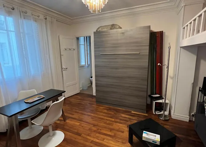 Appartement, Tour Eiffel *